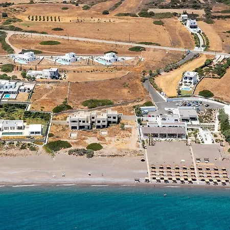 Seasand - Luxury Pool Retreat - 150m 别墅 拉卡尼亚