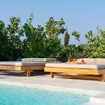 Seasand - Luxury Pool Retreat - 150m فيلة *