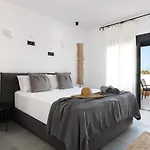 Seasand - Luxury Pool Retreat - 150m * ラクハニア