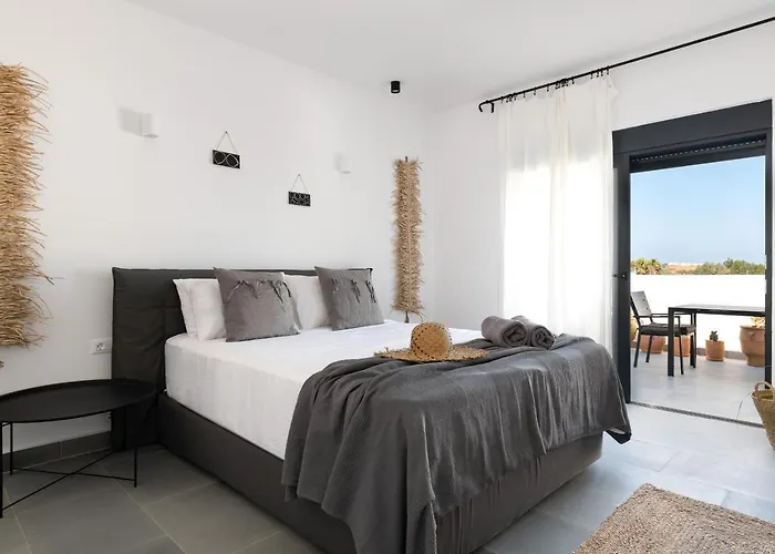 Seasand - Luxury Pool Retreat - 150m * 拉卡尼亚