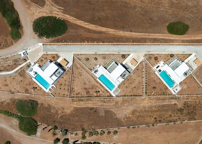 Seasand - Luxury Pool Retreat - 150m 拉卡尼亚