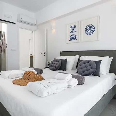 Seasand - Luxury Pool Retreat - 150m Βίλα Λαχανιά