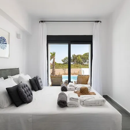 Seasand - Luxury Pool Retreat - 150m Βίλα Λαχανιά